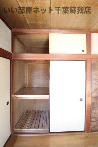 草刈戸建貸家の収納