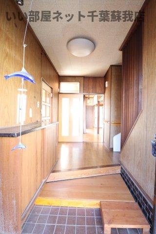 草刈戸建貸家の玄関