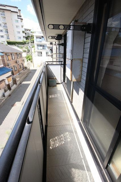クレールプラザ立花　C棟のバルコニー|※同物件の別のお部屋の写真です※
