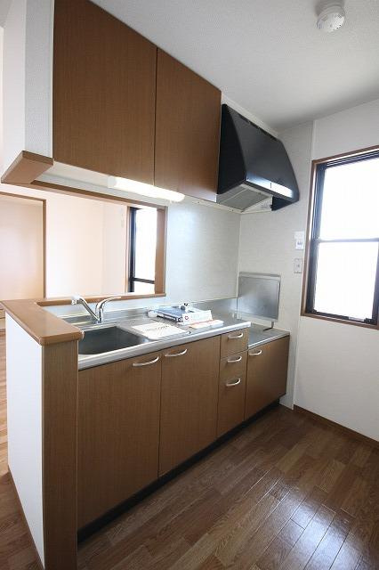 クレールプラザ立花　C棟のキッチン|※同物件の別のお部屋の写真です※
