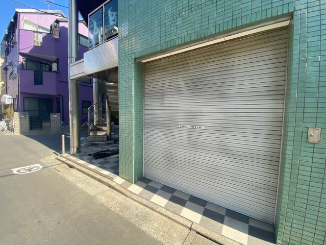 アンドコム篠崎町のエントランス