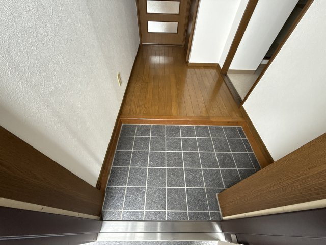 アルコート高岡の玄関