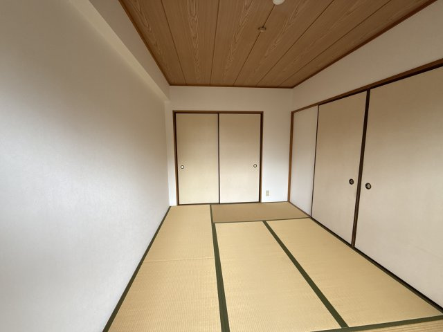 アルコート高岡の和室