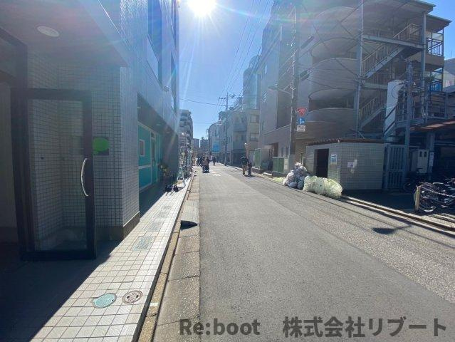 アンドコム篠崎町の周辺