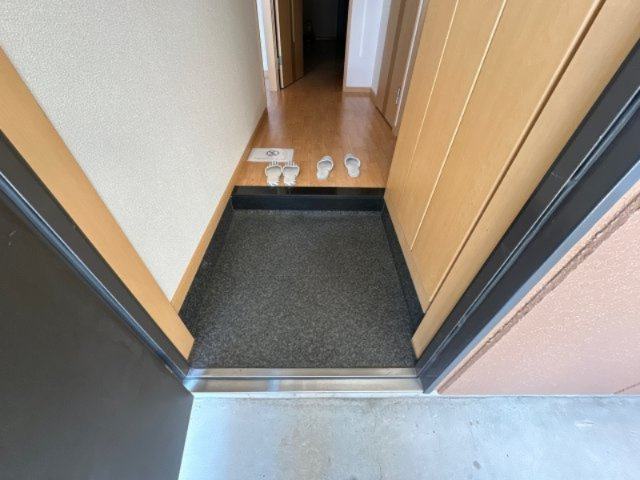 サンシャイン２号館の玄関