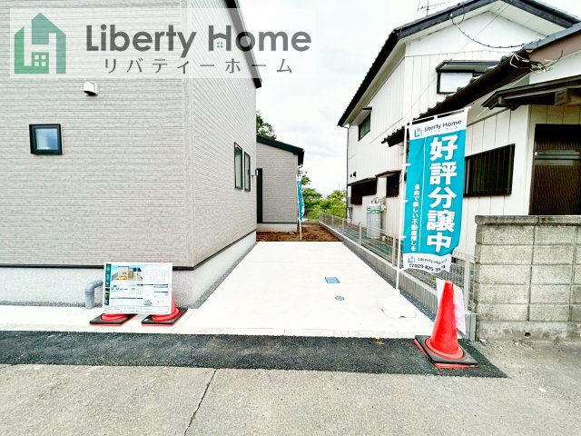 土浦市乙戸24-1期　新築戸建の駐車場