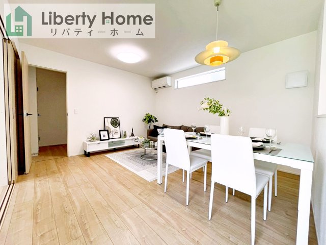 土浦市乙戸24-1期　新築戸建の居間・リビング