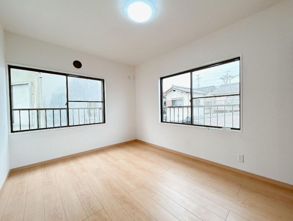 リフォーム済中古戸建　江南市飛高町本町　昭和60年築の洋室|北側洋室