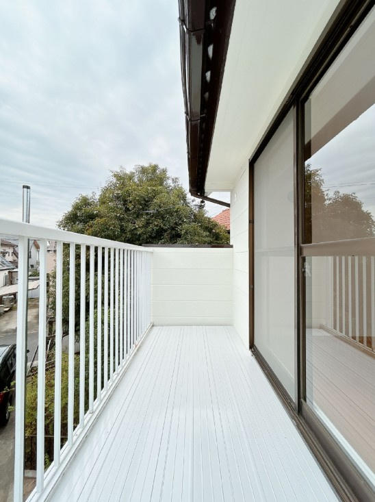 リフォーム済中古戸建　江南市飛高町本町　昭和60年築のバルコニー