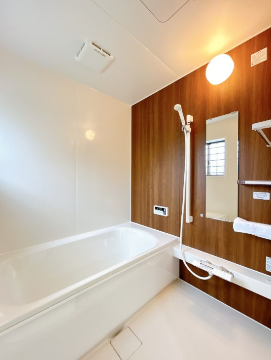 リフォーム済中古戸建　江南市飛高町本町　昭和60年築の浴室