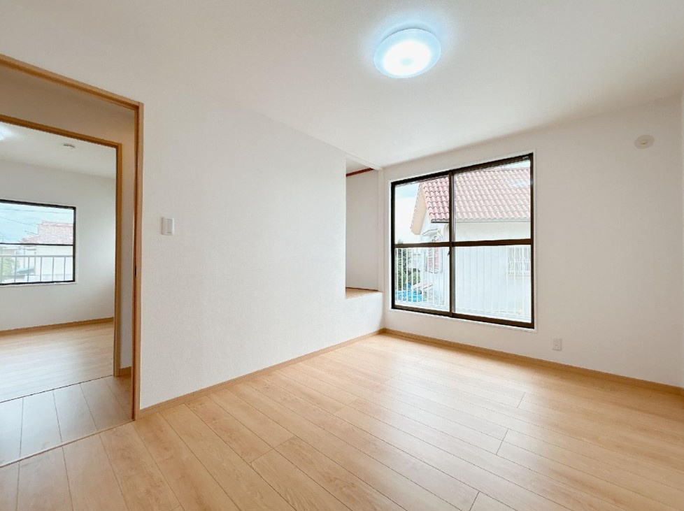 リフォーム済中古戸建　江南市飛高町本町　昭和60年築の洋室|西側洋室