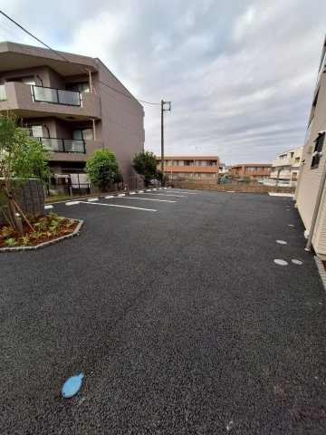 Ｌａｒｇｏ　Ｓｅｒｅｎｏの駐車場