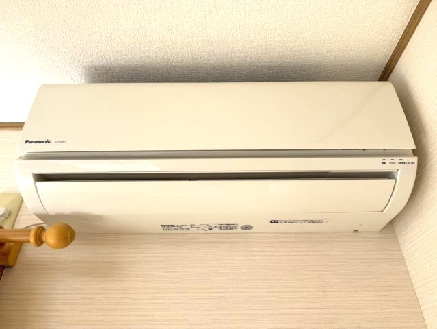 御陵峰ヶ堂町1丁目戸建の設備|エアコンがついています