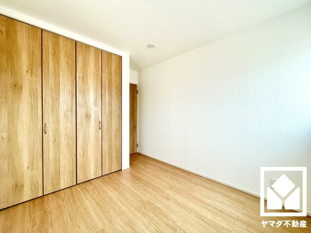 八幡市八幡軸　第4　1号棟の洋室