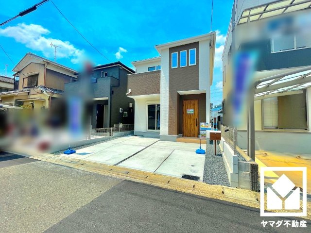 八幡市八幡軸　第4　1号棟の外観