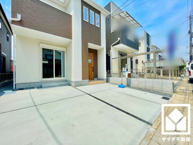 八幡市八幡軸　第4　1号棟の駐車場