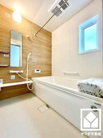 八幡市八幡軸　第4　1号棟の浴室