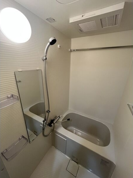 グランドロアール上新庄の浴室