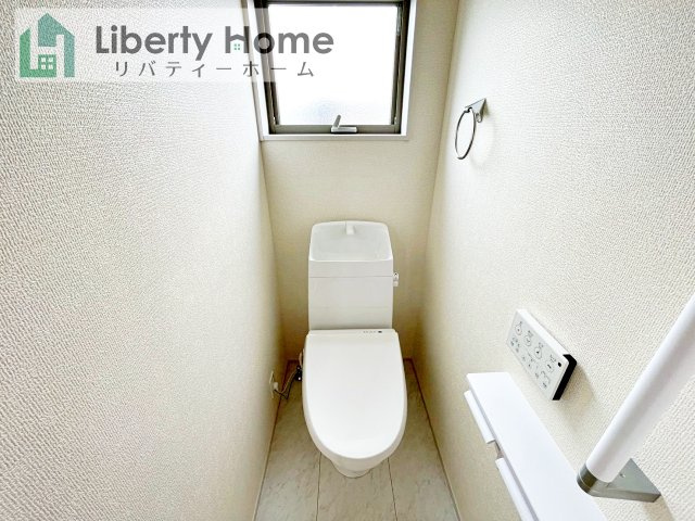 常陸大宮市石沢第2　新築戸建　6号棟のトイレ