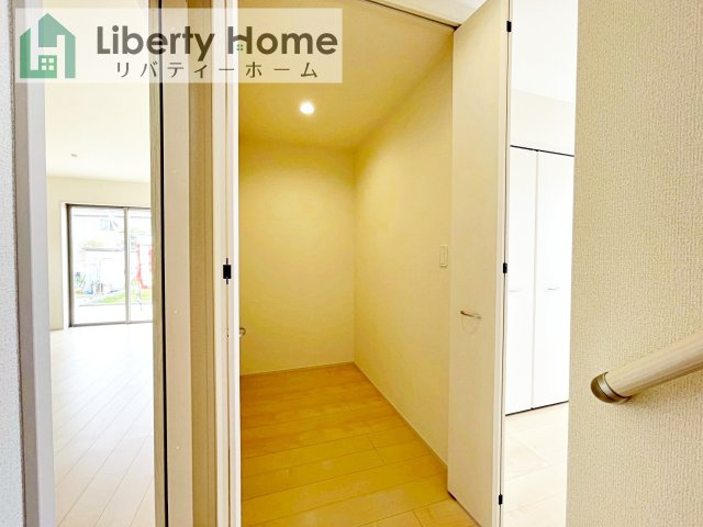 常陸大宮市石沢第2　新築戸建　6号棟の収納