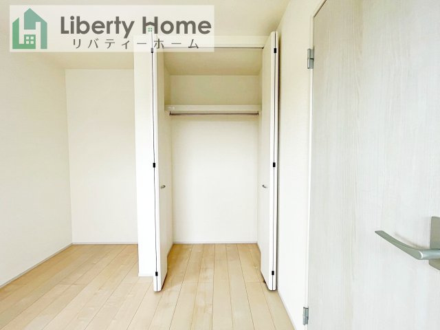 常陸大宮市石沢第2　新築戸建　6号棟の収納