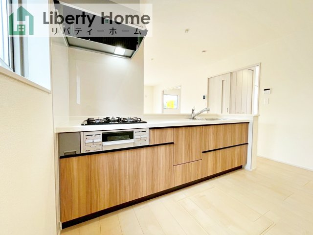 常陸大宮市石沢第2　新築戸建　6号棟のキッチン
