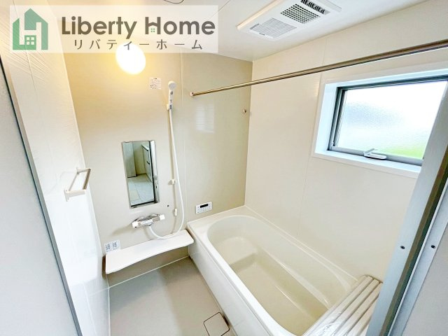 常陸大宮市石沢第2　新築戸建　6号棟の浴室