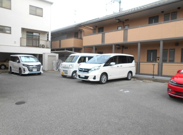 Grand Chariotの駐車場