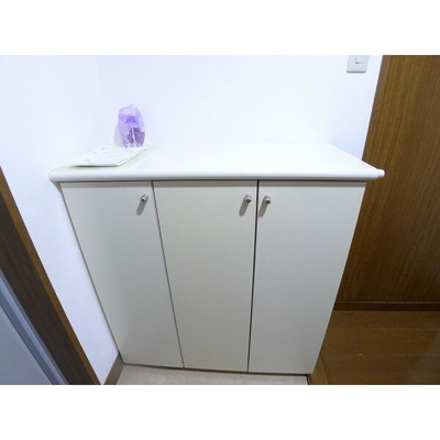 【玄関】 | ロイヤルレザン