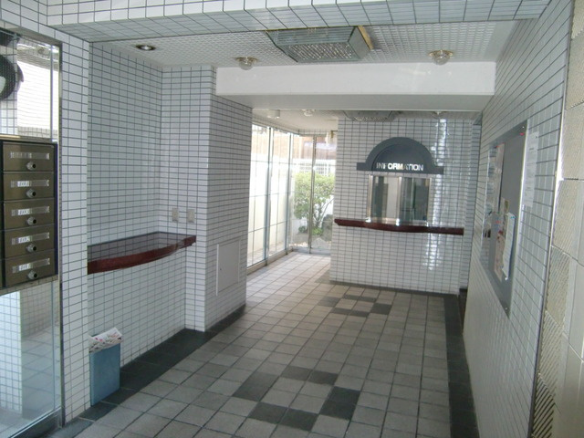 ジョイフル石屋川のロビー