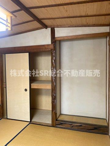 大蓮東1丁目中古戸建の収納|和室らしい床の間もございます！便利な収納スペースです！