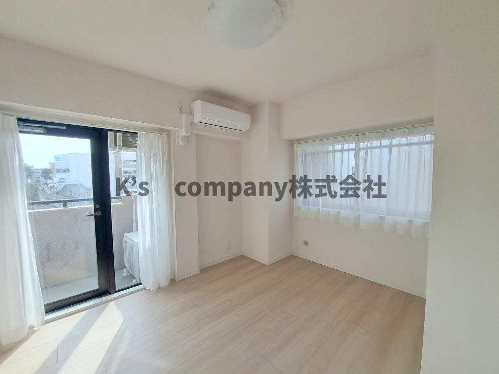 ◎茅ヶ崎市本村4丁目　ライオンズマンション茅ヶ崎中央公園の子供部屋|洋室5.4帖◇南側のバルコニーに出ることのできる洋室です◇