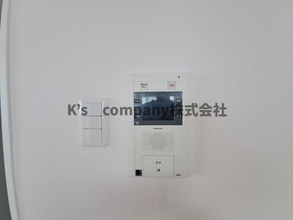 茅ヶ崎市本村4丁目　ライオンズマンション茅ヶ崎中央公園のセキュリティ|訪問者の顔が見えるテレビモニター付きインターホン♪