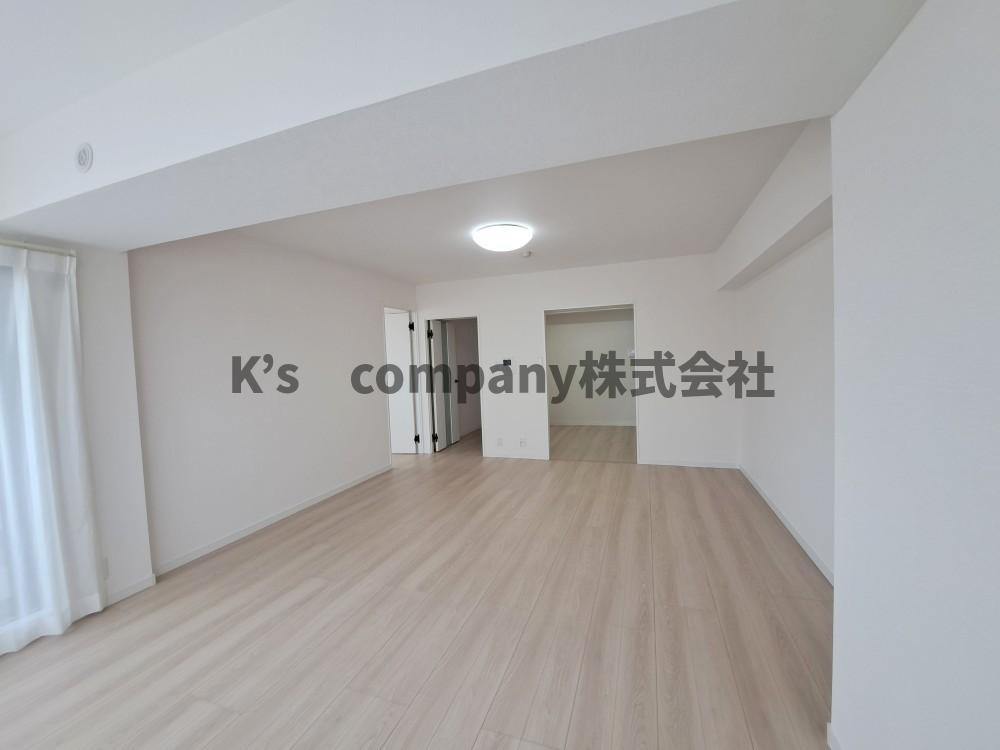 ◎茅ヶ崎市本村4丁目　ライオンズマンション茅ヶ崎中央公園の居間・リビング|リビングゆったりした広さのご家族の集まる憩いのスペース◇