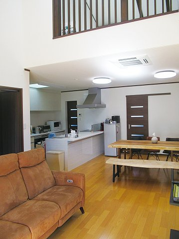 【居間・リビング】の画像