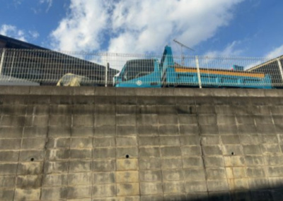 【展望】 | キャトルセゾン下九沢 | 景色重視でお家選ぶをするとスーパーが遠い！学校が遠い！など生活をするうえで利便性で困ることもあります。まず一度現地を見学する際に、周辺の施設などがあるかを確認し、暮らし始めた後のことを想像しましょう。