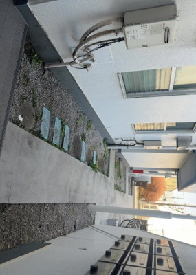 【その他共用部分】 | スカイハイツ小町 | 共用部分は、一棟の建物に住む区分所有者全員が共同で所有するとし、共用部分の管理、補修などは、区分所有者で形成される管理組合が行います。個人の判断で勝手に変更することはできませんので覚えておきましょう。