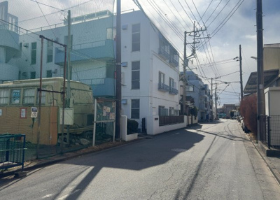 【外観】 | スカイハイツ小町 | マンションの外観は非常に重要なポイントです！外観の善し悪しは資産価値に大きな影響を与えます。外観のいいマンションを購入することで、高値で売却がしやすく、買い手が見つかりやすいというメリットがあります。