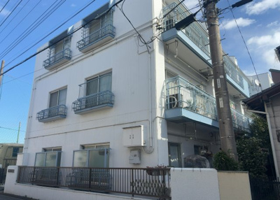 【現況写真】 | スカイハイツ小町 | 眺望の良さを楽しめるダイニングキッチンで家族団らんの時間を過ごしてはいかがでしょうか。バルコニーから見える景色を家族で眺める時間は、時間が経つのを忘れてしまいそうですね。是非、現地を見に行きましょう！