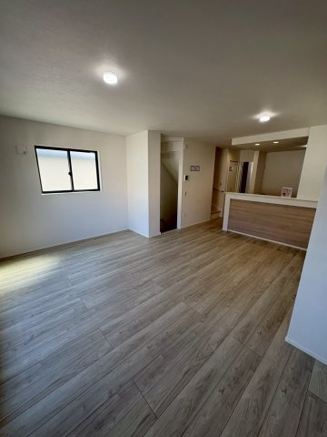 西新小岩５丁目新築戸建の居間・リビング