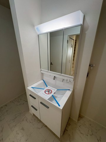 西新小岩５丁目新築戸建の独立洗面台