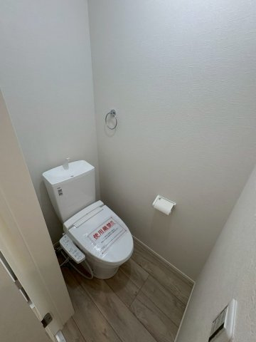 西新小岩５丁目新築戸建のトイレ
