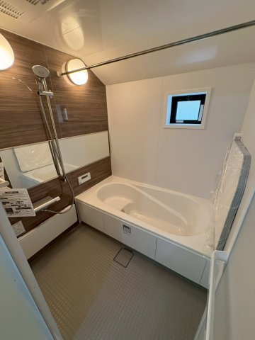 西新小岩５丁目新築戸建の浴室