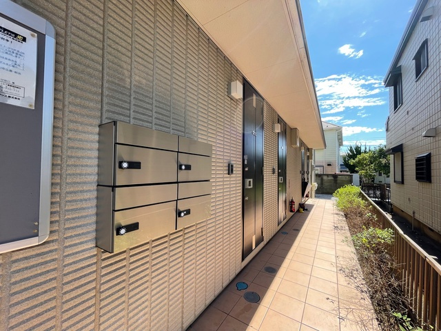 フォードアーズ鵠沼のロビー