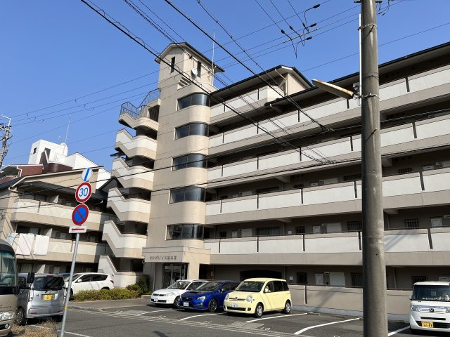 サングレイス西明石の外観