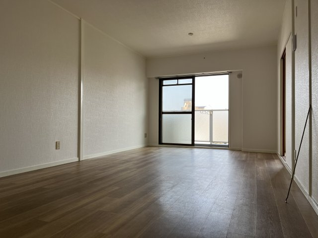 サングレイス西明石の居間・リビング