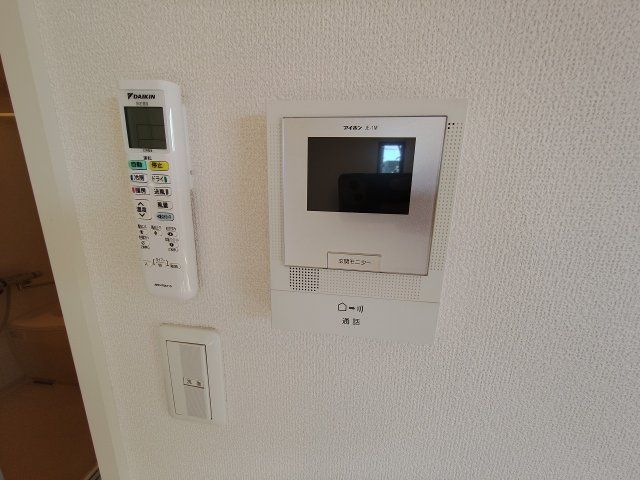 ミオ・ファミリア中町　南棟のセキュリティ|★ＴＶモニター付きインターホン★