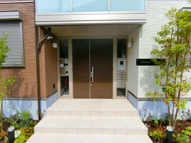 サントル和泉のエントランス