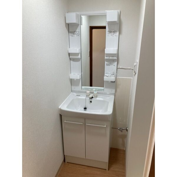 譽マンションの洗面所