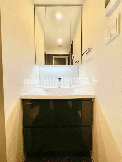 S-RESIDENCE福島diverseの洗面所